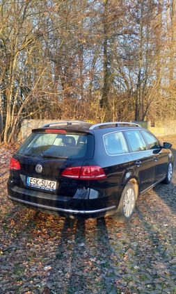 Volkswagen Passat cena 33500 przebieg: 228000, rok produkcji 2012 z Skierniewice małe 46